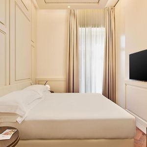 Camera con letto king size